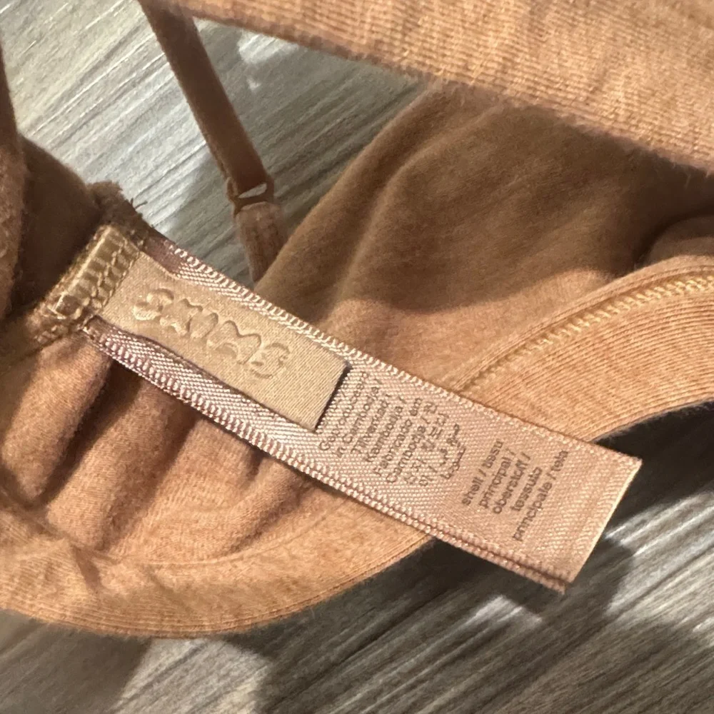 SKIMS Bralette in Rust - Picture 3 of 4